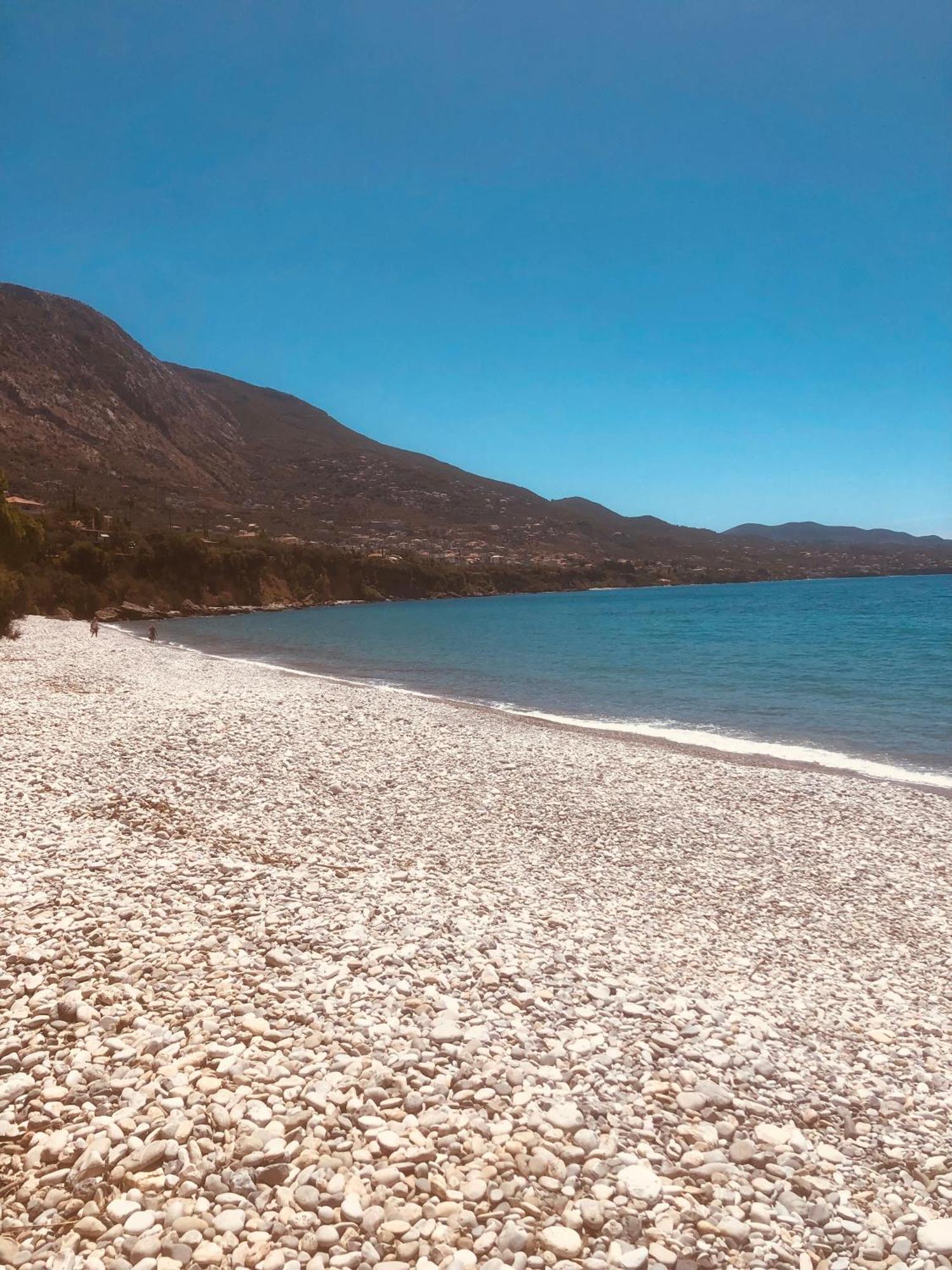 Barreira Beachfront Rooms 6 Kalamata Zewnętrze zdjęcie