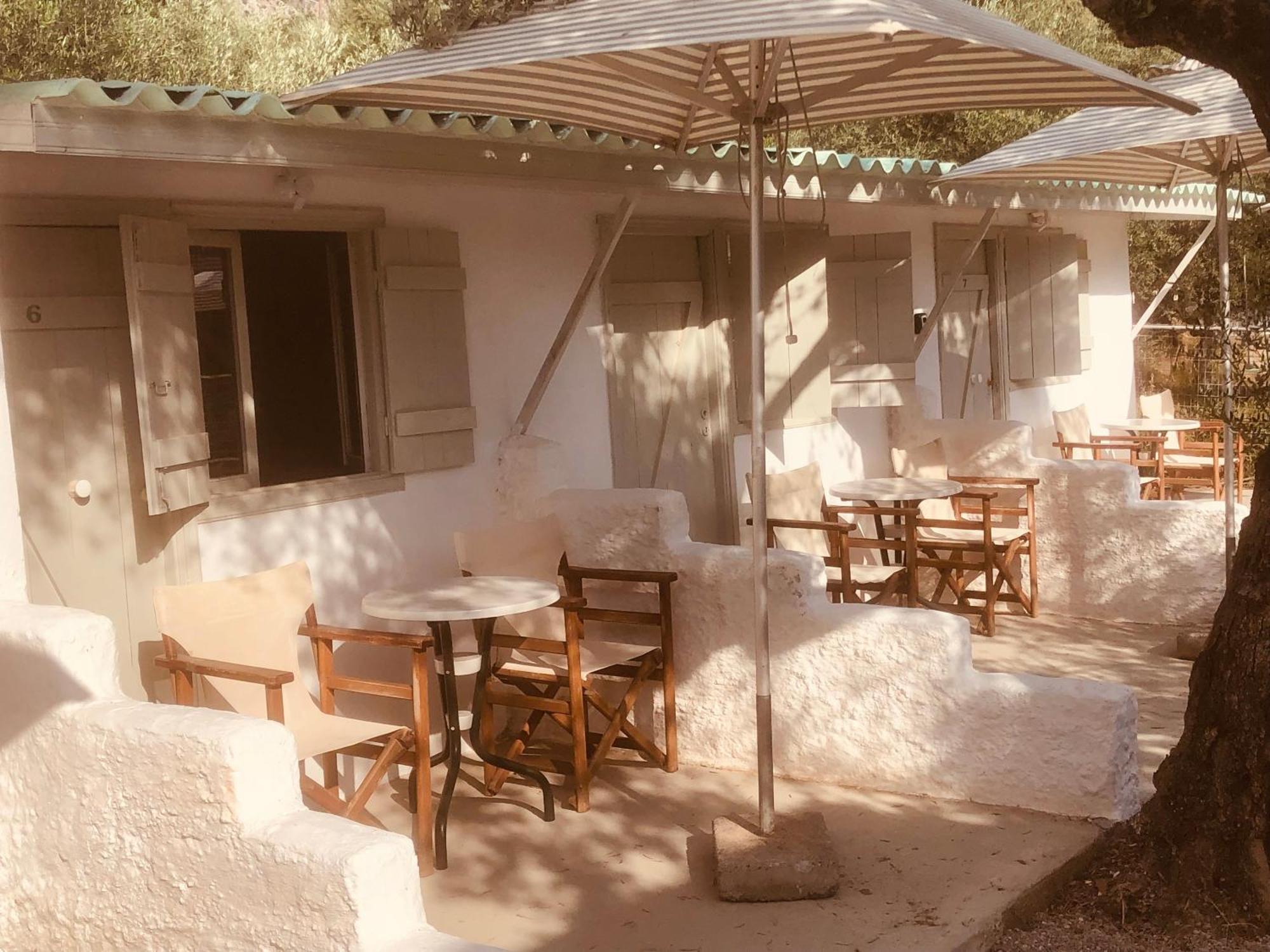 Barreira Beachfront Rooms 6 Kalamata Zewnętrze zdjęcie